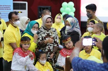 Peringatan Hari Disabilitas Internasional 2021, Ibu Riana Arinal Dorong LKKS Tingkatkan Pelayanan bagi Penyandang Disabilitas